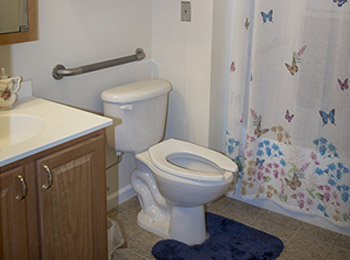 2-Bedroom Deluxe Bathroom